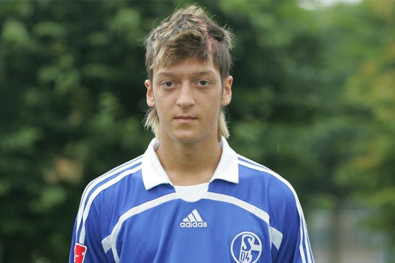 Ozil Schalke 04